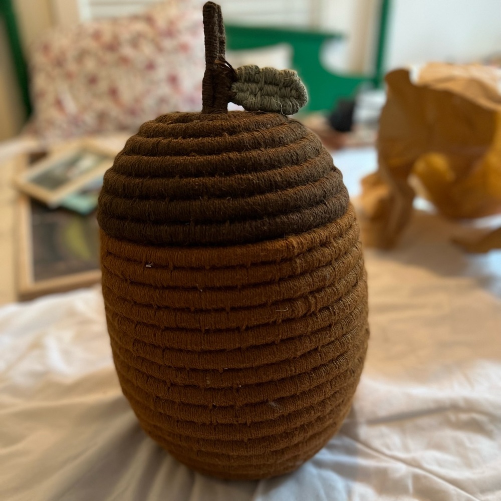 H&M acorn basket